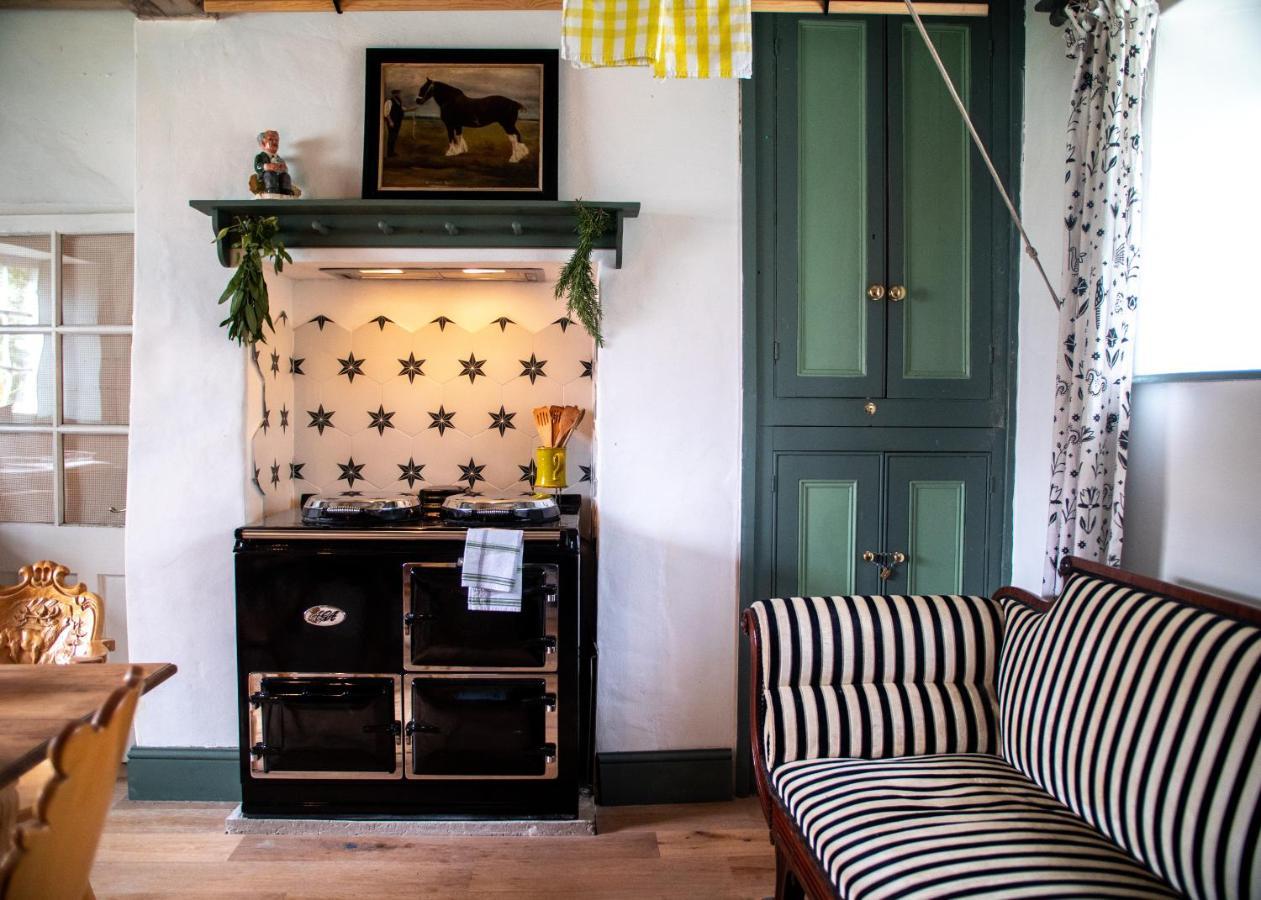 Country Cottage With Spa, Catering, Gardens, Nature Reserve Walks - Free Parking, Self Checkin Сканторп Экстерьер фото