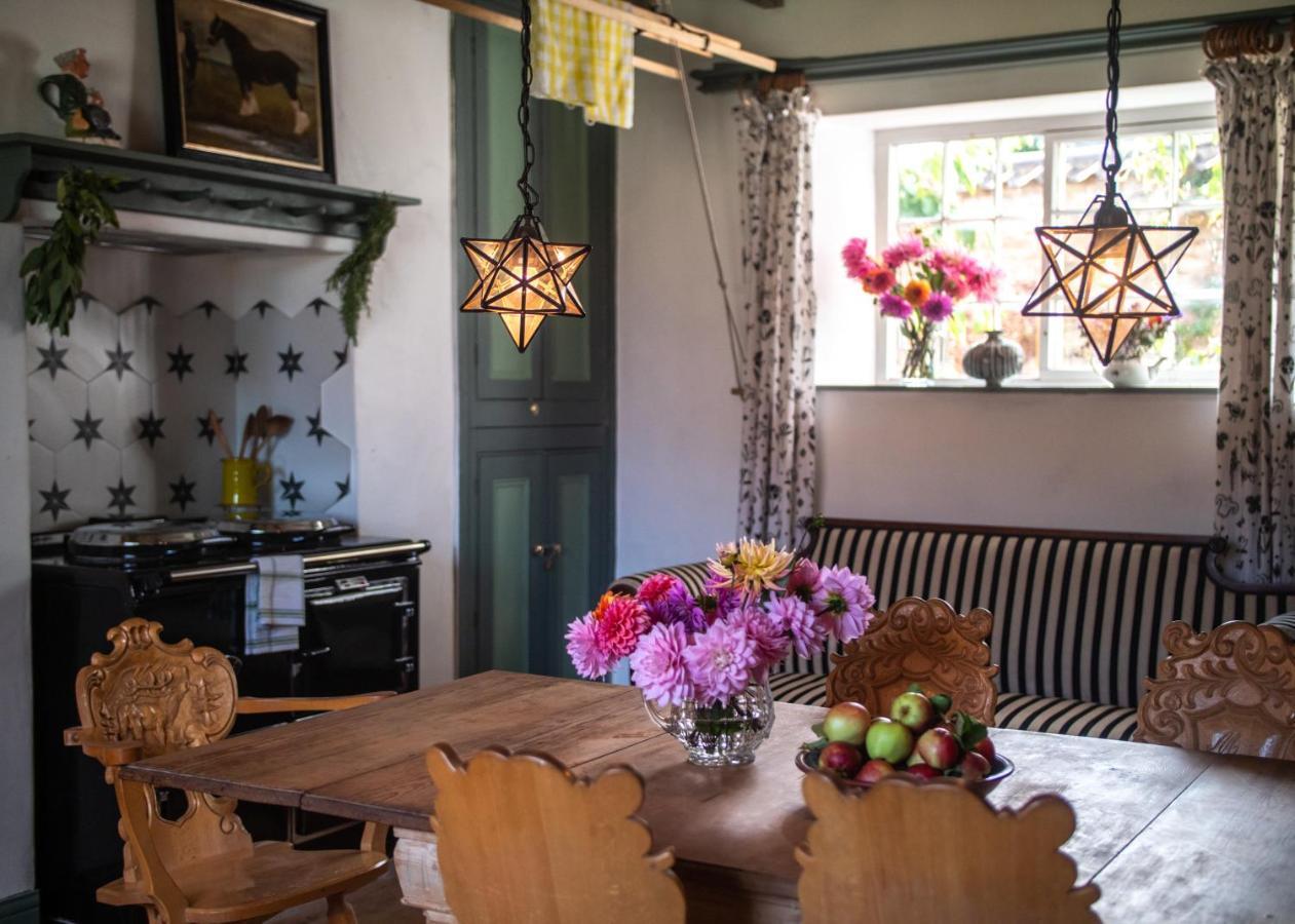 Country Cottage With Spa, Catering, Gardens, Nature Reserve Walks - Free Parking, Self Checkin Сканторп Экстерьер фото