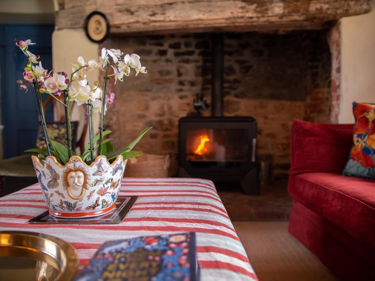 Country Cottage With Spa, Catering, Gardens, Nature Reserve Walks - Free Parking, Self Checkin Сканторп Экстерьер фото