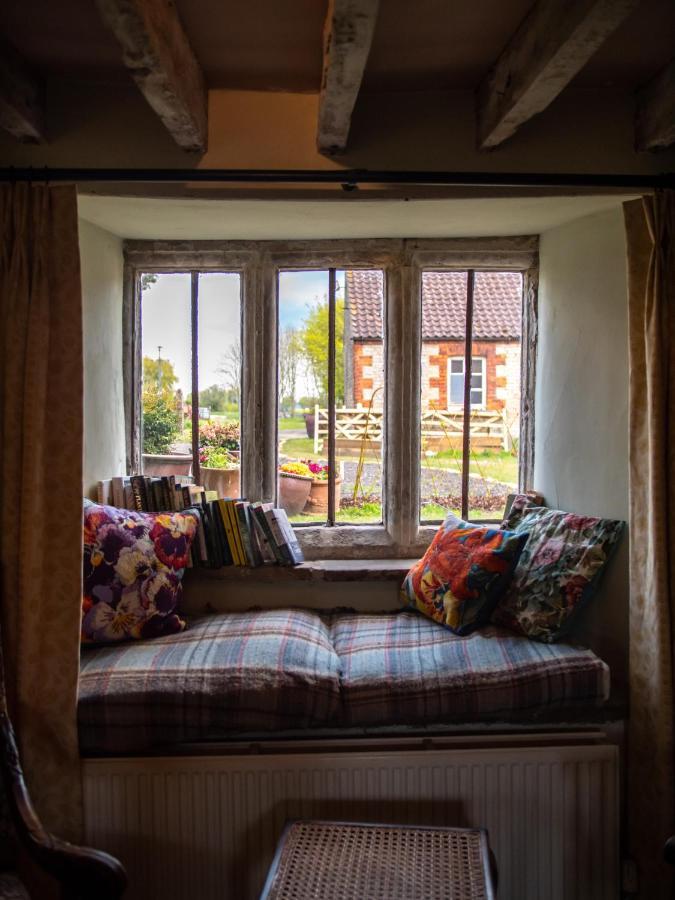 Country Cottage With Spa, Catering, Gardens, Nature Reserve Walks - Free Parking, Self Checkin Сканторп Экстерьер фото