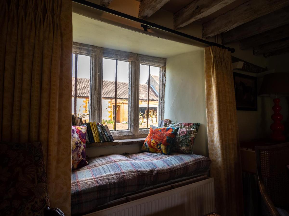 Country Cottage With Spa, Catering, Gardens, Nature Reserve Walks - Free Parking, Self Checkin Сканторп Экстерьер фото